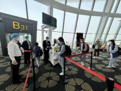 北京空运公司-首都航空顺利运送251名在京玉树师生返乡高考